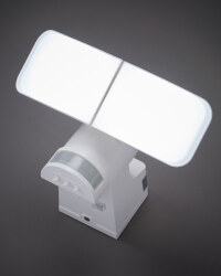 Lightway Battery Outdoor Spotlight - White