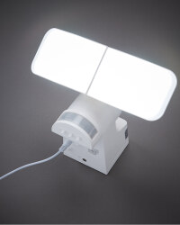 Lightway Solar Outdoor Spotlight - White