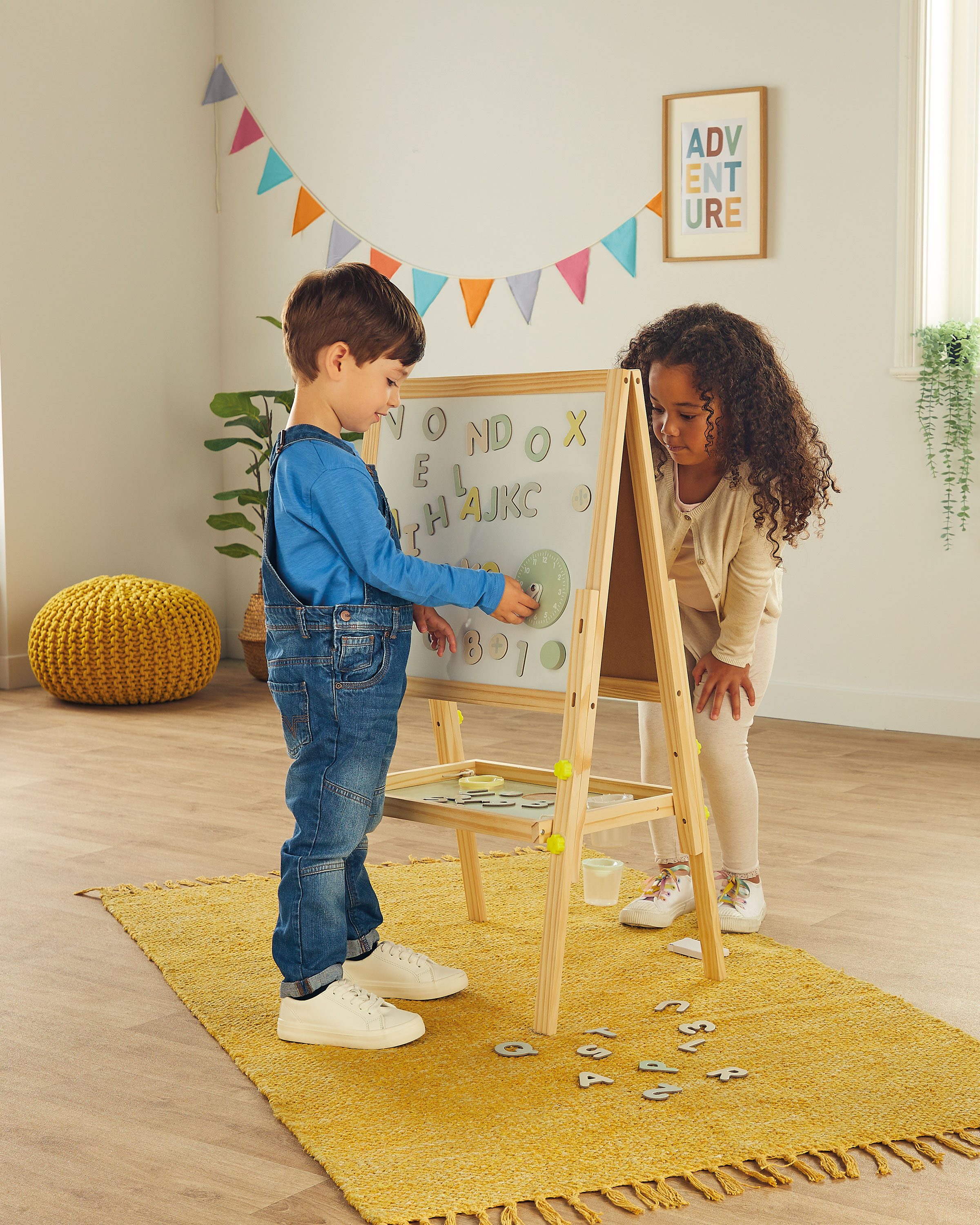 Cardiff Double-Sided Art Activity Easel Chalkboard, Dry Erase