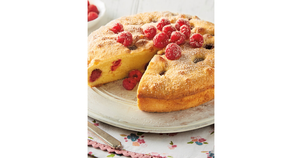 Loaf fruitcake Fresh Raspberry & Orange Cake - ALDI UK
