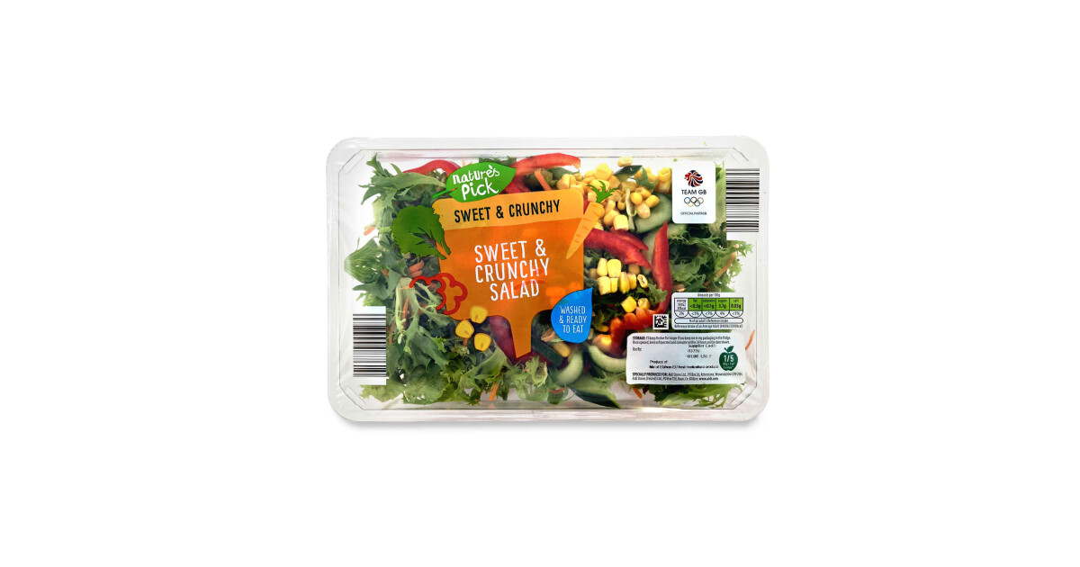 How to make christmas fruitcake Sweet & Crunchy Salad - ALDI UK