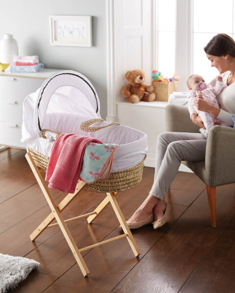 https://cdn.aldi-digital.co.uk/Grey-Sheep-Moses-Basket-C.jpg?o=73ixU9GsphJGer%406f7PtSoOmzdgj&V=8Fmb&w=480&h=600&p=2&q=77